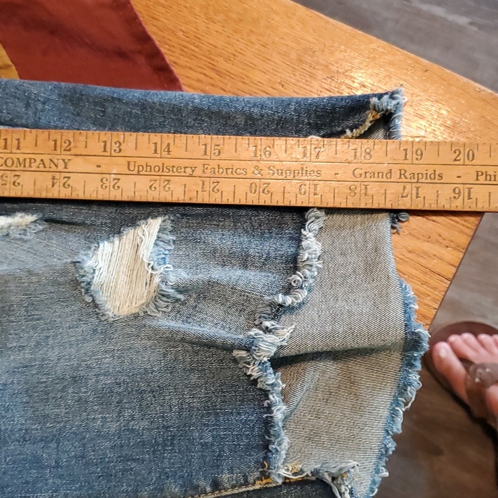 Universal thread Bermuda denim shorts - Picture 9 of 10